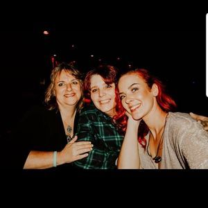 Meet your Posher, April